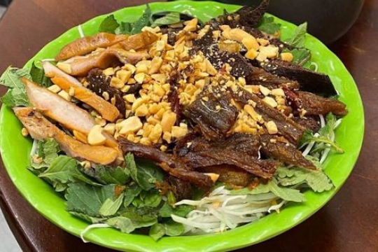 Review Top 5 địa điểm ăn vặt Tây Hồ tuyệt vời nhất hiện nay