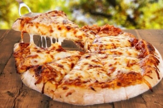 Cùng bạn tìm hiểu cách làm pizza siêu ngon nhưng rất dễ thực hiện