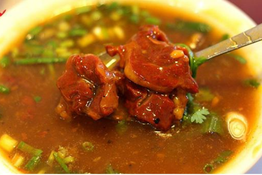 Hướng dẫn các cách làm bò sốt vang mềm, thơm và đậm đà ngay tại nhà