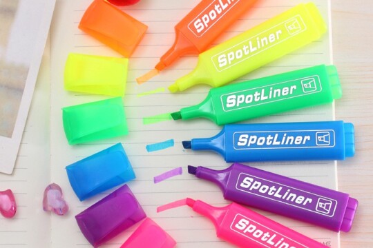 Review Top 5 bút đánh dấu đều màu và an toàn cho người sử dụng