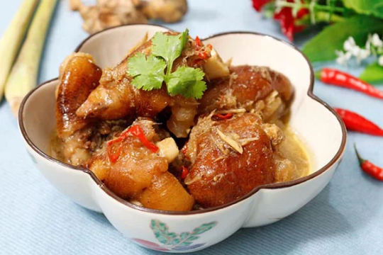 Cách làm ngan kho riềng ai ăn cũng nghiền đơn giản tại nhà