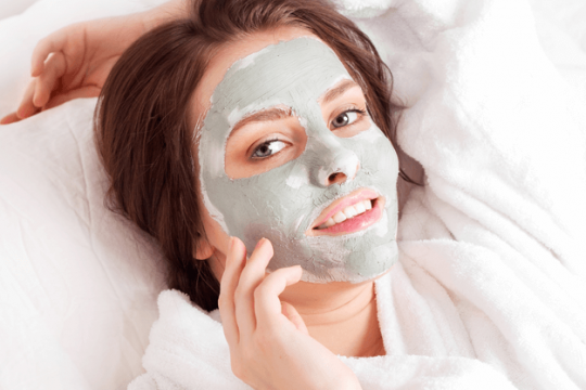 Review Top 5 loại mặt nạ đất sét thích hợp cho da dầu mụn