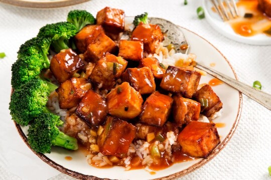 Bật mí các khâu làm đậu phụ sốt chua ngọt ngon khó cưỡng