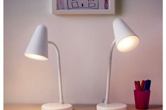 Review top 5 đèn học chống cận bảo vệ mắt hiệu quả