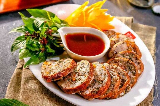 Cách làm món dồi sụn thơm ngon giòn tan nước mũi tại nhà