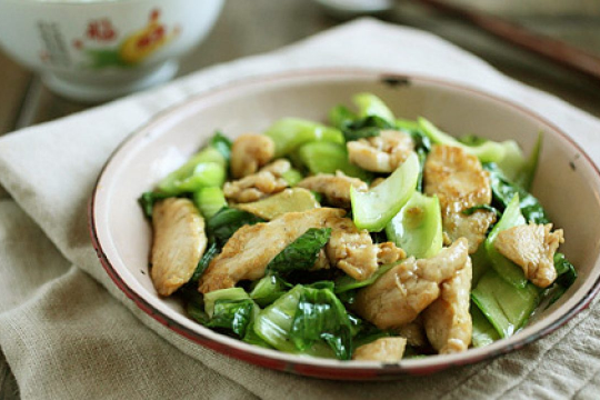 Cách làm món gà xào cải chíp thơm ngon lạ miệng tại nhà