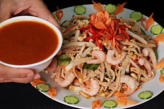 Cách làm gỏi ngó sen tiện lợi, thanh mát chỉ với 4 bước vô cùng đơn giản