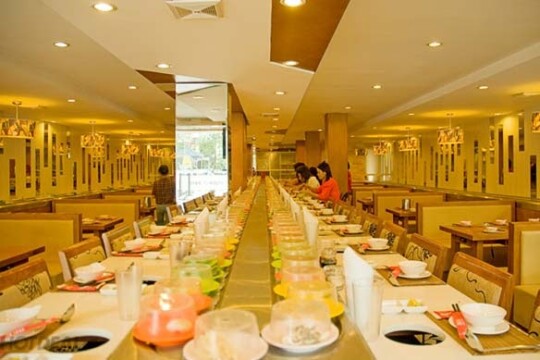 Review Top 5 địa điểm lẩu băng chuyền Hà Nội ngon, chất lượng phục vụ tốt