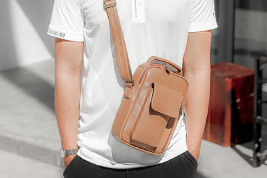 Review Top 5 túi da công sở được chị em săn đón nhiều nhất