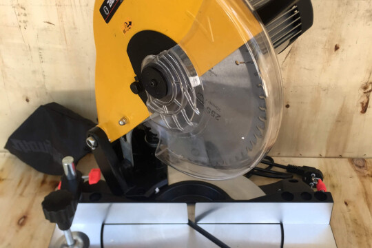 Review Top 5 máy cắt nhôm tốt nhất dân cơ khi tin dùng