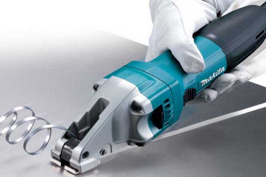 Máy cắt tôn loại nào tốt nhất? Nên mua ở đâu chính hãng uy tín?