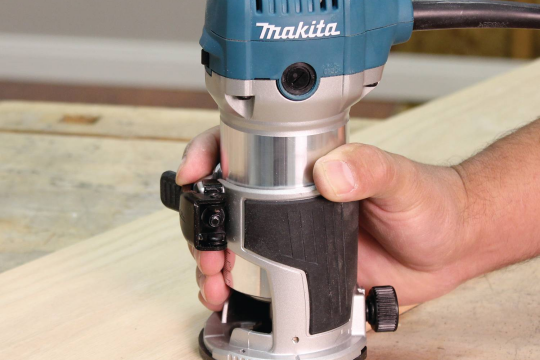 Review Top 5 sản phẩm máy phay gỗ cầm tay nhỏ gọn tiện lợi