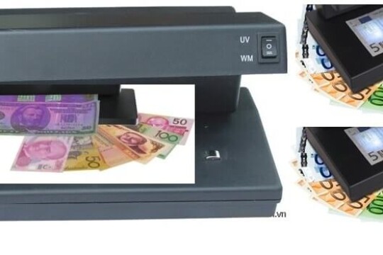 Review Top 5 máy soi tiền xua tan nỗi lo xài tiền giả