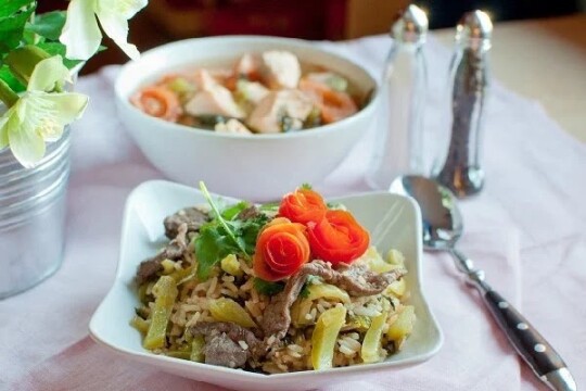 Cách làm cơm rang dưa bò chuẩn vị Hà Nội xưa