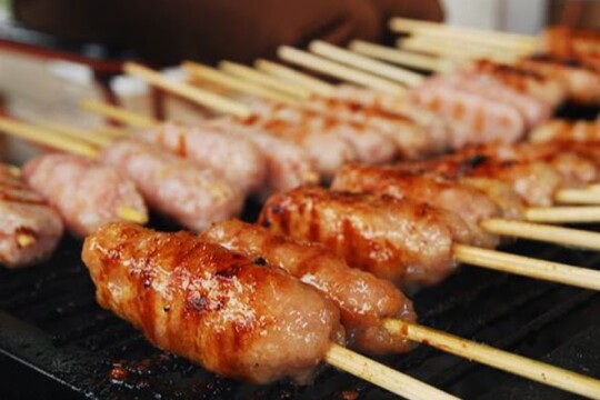 Cách làm nem lụi ăn một lần là nhớ mãi hương vị đậm đà