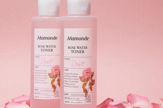 Review Top 5 nước hoa hồng giúp chị em dưỡng da hoàn hảo