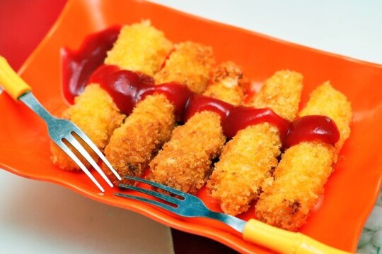 Làm phô mai que giòn ngon, béo ngậy như thế nào?