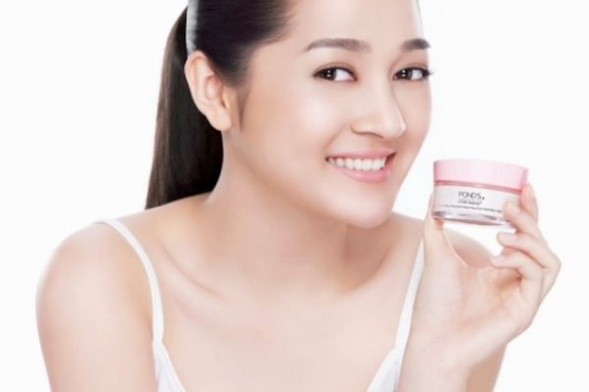 Review 5 kem dưỡng da Pond’s  cho làn da sáng bừng sức sống