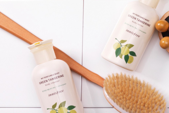 Review top 5 loại sữa dưỡng thể Vaseline dưỡng trắng nhanh và an toàn