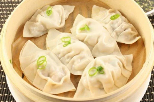 Làm sủi cảo ngon, béo ngậy chuẩn vị Trung Quốc chỉ với các bước cơ bản