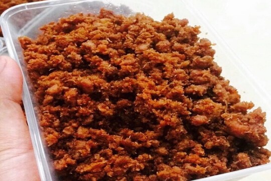 Làm thịt chưng mắm tép đậm đà đưa cơm cho ngày trở gió với các bước thực hiện đơn giản