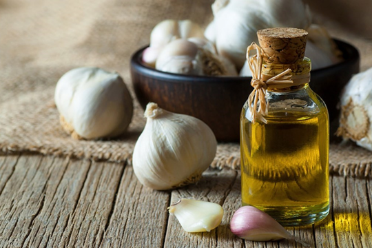 Review top 5 loại tinh dầu tỏi tốt nhất cho sức khỏe