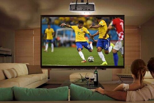Review Top 5 TIVI xem bóng đá có màn hình lớn chất lượng nhất