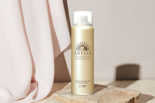 Review top 5 xịt chống nắng lớp bảo vệ hoàn hảo mọi làn da