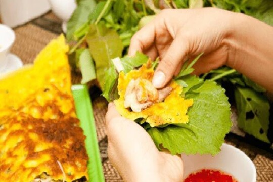 Cùng bạn vào bếp lách làm bánh xèo giòn rụm thơm ngon tại nhà