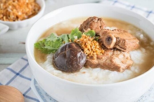 Cách nấu cháo sườn sụn phố Cổ thơm ngon đậm đà hương vị