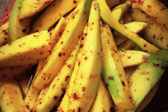 Cách làm xoài lắc ngon hết sẩy chuẩn vị ngoài hàng