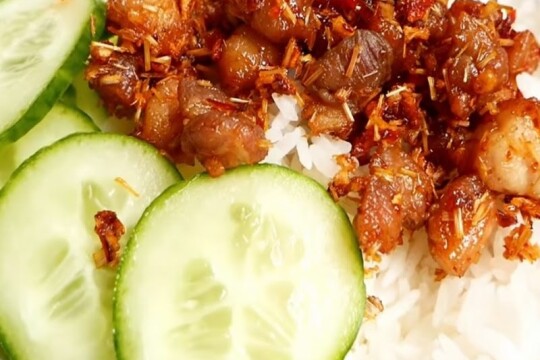 Tìm hiểu công thức món thịt ba chỉ rim chanh sả ngon khó cưỡng